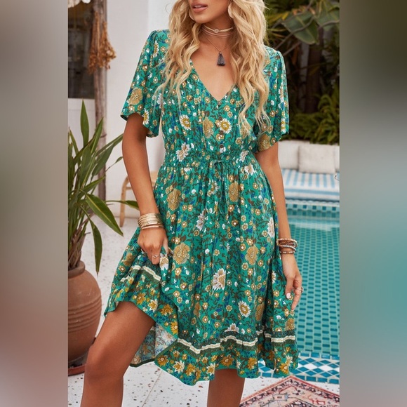 Dresses & Skirts - Bohemian Style - Floral Print Dress